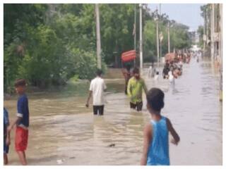 टूटे बैराज ने बढ़ाई दिल्लीवालों की चिंता, जेजे कॉलोनी में बाढ़ का खतरा | देखें VIDEO
