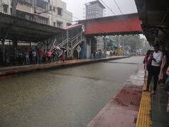 Mumbai Rain Live News Updates: Heavy Rainfall Lashes City; Flights and Local Train Services Disrupted