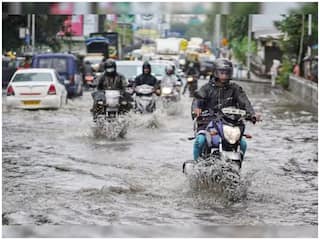 Mumbai Rains LIVE:  Roads Waterlogged, Traffic Hit, Police Issue Advisory, Red Alert Issued For Maharashtra