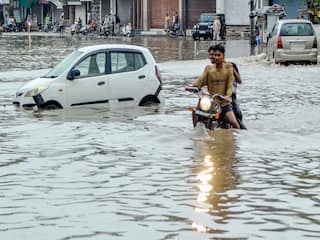 Mumbai rains: एक्शन में CM एकनाथ शिंदे, पुणे नगर निगम को दिया सफाई अभियान चलाने का आदेश
