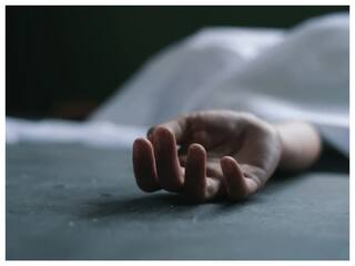 लखनऊ-आगरा एक्सप्रेसवे पर बड़ा सड़क हादसा, डबल डेकर बस खड़े ट्रक में घुसी, 3 की मौत, 45 घायल