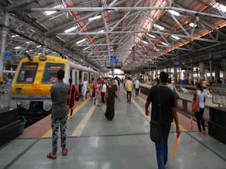 महाराष्ट्र : CSMT रेलवे स्टेशन पर बम की धमकी से मचा हड़कंप, कॉल कर शख्स ने कहा- प्लेटफॉर्म पर रखा है RDX