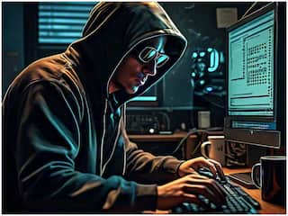 Whatsapp पर आया अनजान कॉल और लग गई 20 लाख की चपत, मुंबई में बुजुर्ग डॉक्टर को ऐसे बनाया शिकार