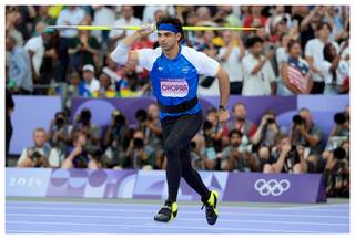 Shoaib Akhtar Applauds Neeraj Chopra's Mother For Calling Pakistan's Arshad  Nadeem  Her  Son