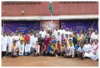 Pardeep Narwal And Maninder Singh Celebrate Independence Day With Flag Hoisting Ceremony Before PKL  2024  Auction