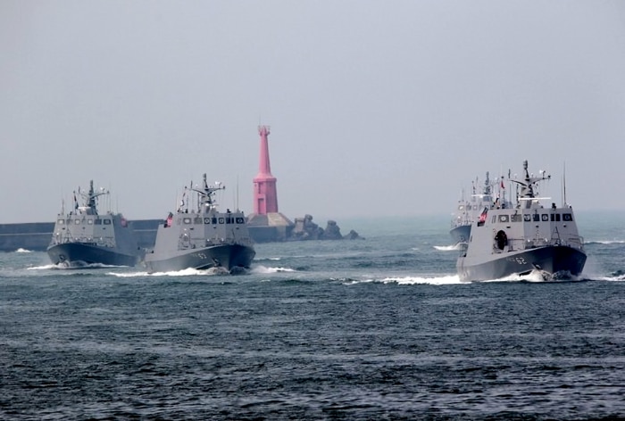 Taiwan Detects 25 Chinese Aircraft, Seven Vessels Around Its Territory