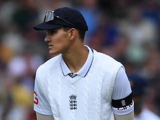 भारत के पूर्व क्रिकेटर RP सिंह के बेटे ने श्रीलंका के खिलाफ इंग्लैंड के लिए की फील्डिंग, यहां जाने वजह