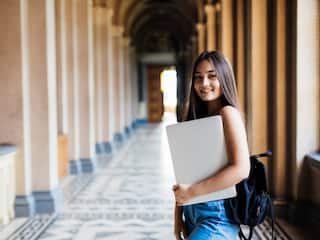 भविष्य के लिए छात्रों को कैसे तैयार कर रहे IIMs? प्लेसमेंट से ध्यान हटाकर इन चीजों पर कर रहे फोकस