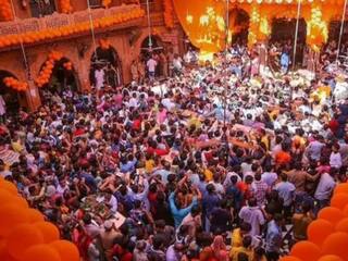 मथुरा : जन्माष्टमी पर बांके बिहारी के दर्शन का बना रहे हैं प्लान? बच्चों-बुजुर्गों को लेकर मंदिर प्रबंधन ने भक्तों से की ये अपील