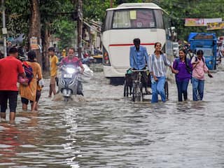 Mumbai rain Live Updates: Heavy rains lash city, railway line affected, waterlogging on several roads
