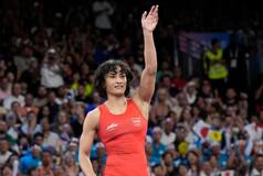 Vinesh Phogat To Return To India On August 17 After Paris Olympics 2024 Heartbreak, Confirms Bajrang Punia