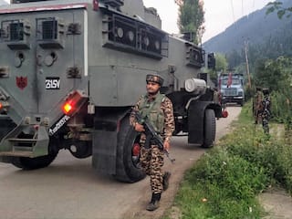 Anantnag Encounter Day 2: Death Toll At 3 As Civilian Succumbs; Forces Intensify Anti-Terror Ops In South Kashmir Forest
