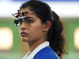 तीसरा पदक जीतने से चूकने के बाद छलका मनु भाकर का दर्द, बताया किस गलती की वजह से शूट आउट में हो गई चूक