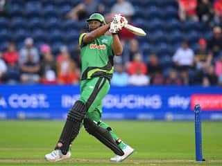 VIDEO : कीरोन पोलार्ड ने कर दी राशिद खान की जबरदस्त धुनाई,  5 गेंदों पर जड़ दिए लगातार 5 छक्के