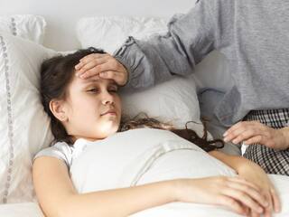 बच्चों को भी हो सकता है पीडियाट्रिक लिवर डिजीज, जानें इसके लक्षण और बचाव के उपाय