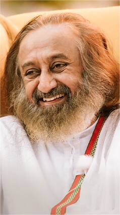 Happy Janmashtami 2024: Gurudev Sri Sri Ravi Shankar Explains Meaning of Lord Krishna
