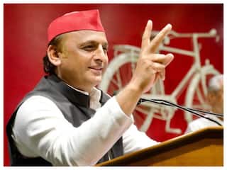 'हम बांट रहे हैं दाने, जेल तुम्हारा घर है' , UP की नई डिजिटल पॉलिसी पर अखिलेश यादव ने शायराना अंदाज में कसा तंज