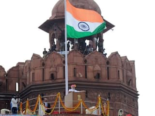 15 अगस्त पर तिरंगा फहराते समय इन बातों का रखें ख्याल, वरना हो सकती है जेल