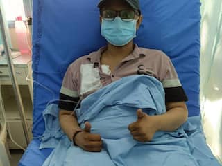 Success Story: कैंसर से जूझते हुए मौलिक ने NEET में 715 अंक प्राप्त कर बनाई सफलता की मिसाल