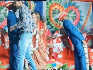 Bride Groom Video: कान की बात सुनते ही बेहोश हो गया दूल्हा, चौंकाने वाला है दुल्हन का रिएक्शन | देखें वीडियो