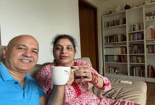 'Azadi Ki Subha Ki Pehli Chai': Manish Sisodia's 1st Selfie  With Wife Post Tihar Jail Release