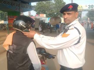 जन्माष्टमी पर मथुरा पुलिस ने जारी की ट्रैफिक एडवाइजरी, ये रूट्स रहेंगे बंद, इन जगहों पर है पार्किंग का इंतजाम