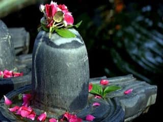 122 साल पुराना ऐसा शिव मंदिर जहां झाड़ू चढ़ाने से दूर होता है चर्म रोग, आप भी कर आइये दर्शन