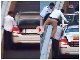 ट्रैफिक पुलिस ने अटल सेतु से छलांग लगाकर सुसाइड कर रही महिला को मौत के मुंह से निकाला | VIDEO