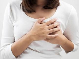 Breast Skin को साफ करने के लिए अपनाएं ये टिप्स, जानें कैसे करें देखभाल