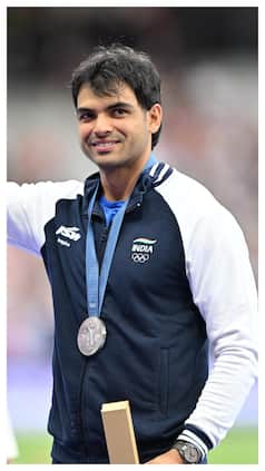 Indian Olympics medallist Vs Indian Paralympics medallist prize money comparison