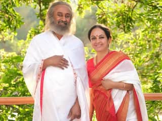 Meet Gurudev Sri Sri Ravishankar's sister Bhanumathi Narasimhan, who is a successful author; Know about her career, education and family background