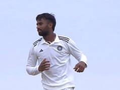 Manav Suthar: कौन हैं मानव सुथार जिसने दलीप ट्रॉफी में 7 विकेट लेकर काटा गदर, हासिल की खास उपलब्धि