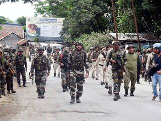 Manipur Violence : मणिपुर में फिर भड़की हिंसा की आग, गोलीबारी में एक महिला की मौत; चार घायल