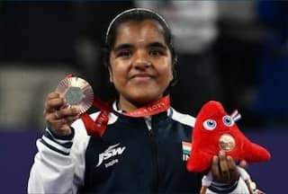 Paris Paralympics 2024: Meet Nithya Sre Sivan, 19-Year-Old Para-Badminton Player Who Fought Trollers Only to Clinch a Bronze Medal