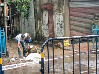 Mysterious blast rocks busy Kolkata street, ragpicker injured, bomb squad at scene | Watch