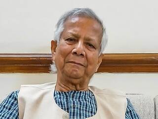 'शेख हसीना को चुप रखे भारत नहीं तो...', बांग्लादेश के चीफ एडवाइजर यूनुस ने दी धमकी!