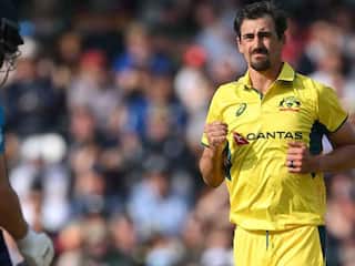 मिचेल स्टार्क के नाम दर्ज हुआ शर्मनाक रिकॉर्ड, लियाम लिविंगस्टन ने एक ओवर में कर दी जमकर कुटाई