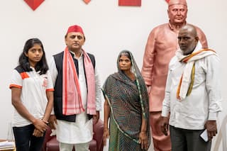 Mangesh Yadav encounter: Akhilesh levels 'serious charges' against UP police