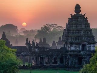 Srikalahasti Travel Guide: 5 Easy Tips For Exploring City On Budget