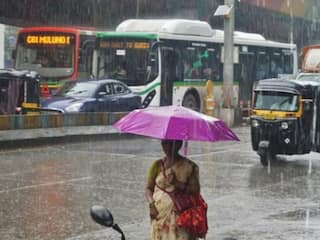 तेज बारिश के बाद मुंबई का बुरा हाल, सड़कों पर जाम और पानी- लोगों की बढ़ी मुश्किलें