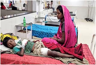 Mobile Phone Explodes In 9-Year-Old Boy's Hand While Watching Cartoon In Madhya Pradesh; Sustains Burn Injuries