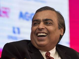 Big move by Mukesh Ambani, Jio launches daily 2GB data, free calling and much more for only Rs...