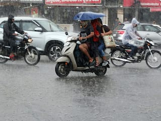 Weather Update: दिल्ली में बारिश पर बड़ा अपडेट, जानिए हिमाचल से उत्तराखंड तक मौसम का हाल