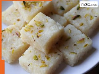 Maha Ashtami 2024 Recipe: अष्टमी पर लगाएं देवी महागौरी को लगाएं इस खास मिठाई का भोग, यहां पढ़ें इनकी आसान रेसिपी