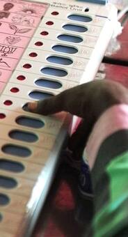 EVM में कब तक सुरक्षित रखे जाते हैं वोट