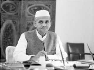 Birthday Special: ...जब बेटे के सरकारी कार इस्तेमाल करने पर लाल बहादुर शास्त्री ने खुद चुकाया था पूरा बिल, जानें किस्सा
