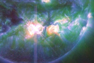 Sunspot's explosion produces strongest solar flare in 7 years, causes