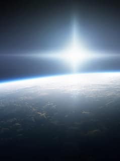 7 gripping images of space captured by ISS