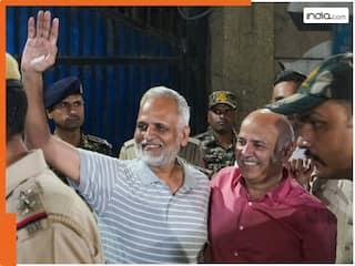 AAP नेता सत्येंद्र जैन ने ली खुली हवा में सांस, जेल से आए बाहर; जानिए किस मामले में पहुंचे थे तिहाड़?