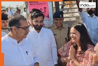 IAS officer Tina Dabi bowed her head five times in seven seconds before BJP leader Satish Poonia, video goes viral